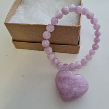 Load image into Gallery viewer, Kunzite Bracelet and Heart Boxset
