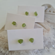 Load image into Gallery viewer, Olivine Stud Ear-ring
