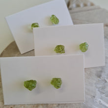 Load image into Gallery viewer, Olivine Stud Ear-ring
