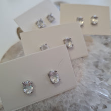 Load image into Gallery viewer, Clear Quartz Stud Ear-ring

