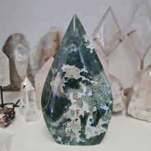 Load image into Gallery viewer, Moss Agate Flame
