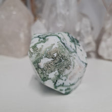 Load image into Gallery viewer, Moss Agate Faceted Diamond
