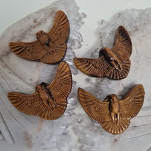 Load image into Gallery viewer, Tiger&#39;s Eye Eagle
