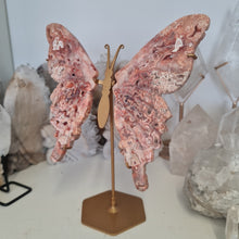 Load image into Gallery viewer, Pink Lace Agate Butterfly Wings

