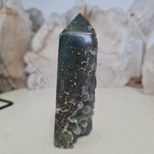Load image into Gallery viewer, Grape Agate Tower
