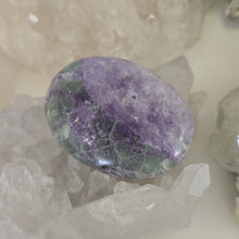 Load image into Gallery viewer, Serpentine Fluorite &#39;Bolivianite&#39; Palmstone - A Grade
