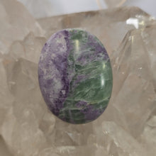 Load image into Gallery viewer, Serpentine Fluorite &#39;Bolivianite&#39; Palmstone - A Grade
