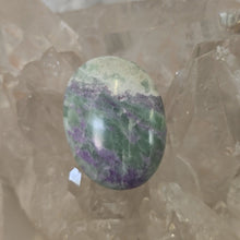 Load image into Gallery viewer, Serpentine Fluorite &#39;Bolivianite&#39; Palmstone - A Grade
