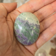 Load image into Gallery viewer, Serpentine Fluorite &#39;Bolivianite&#39; Palmstone - A Grade
