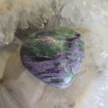 Load image into Gallery viewer, Serpentine Fluorite &#39;Bolivianite&#39; Heart - A Grade
