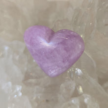 Load image into Gallery viewer, Kunzite Heart
