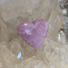 Load image into Gallery viewer, Kunzite Heart
