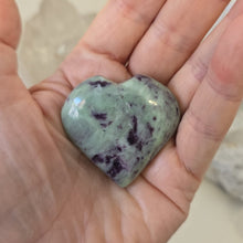 Load image into Gallery viewer, Kammererite Heart
