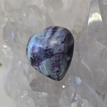 Load image into Gallery viewer, Kammererite Heart

