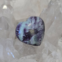 Load image into Gallery viewer, Kammererite Heart
