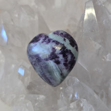 Load image into Gallery viewer, Kammererite Heart
