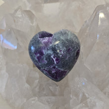 Load image into Gallery viewer, Kammererite Heart
