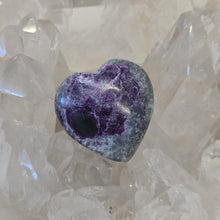 Load image into Gallery viewer, Kammererite Heart
