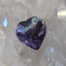 Load image into Gallery viewer, Kammererite Heart
