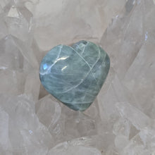 Load image into Gallery viewer, Kammererite Heart
