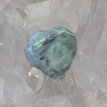 Load image into Gallery viewer, Kammererite Heart
