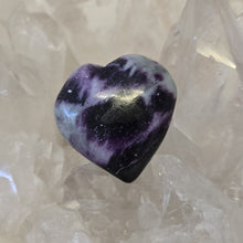 Load image into Gallery viewer, Kammererite Heart
