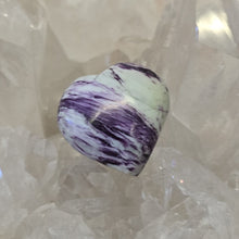 Load image into Gallery viewer, Kammererite Heart
