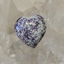 Load image into Gallery viewer, Kammererite Heart
