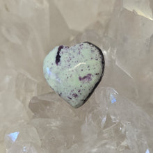 Load image into Gallery viewer, Kammererite Heart
