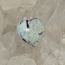 Load image into Gallery viewer, Kammererite Heart
