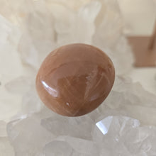 Load image into Gallery viewer, Peach Moonstone Gallet
