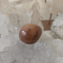 Load image into Gallery viewer, Peach Moonstone Gallet
