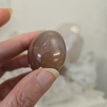 Load image into Gallery viewer, Peach Moonstone Gallet
