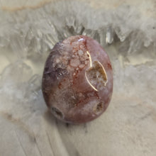 Load image into Gallery viewer, Flower Agate Palmstone
