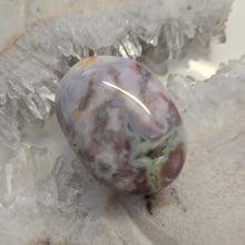 Load image into Gallery viewer, Flower Agate Palmstone
