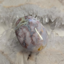 Load image into Gallery viewer, Flower Agate Palmstone
