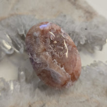 Load image into Gallery viewer, Flower Agate Palmstone
