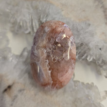 Load image into Gallery viewer, Flower Agate Palmstone
