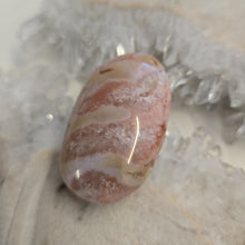 Load image into Gallery viewer, Flower Agate Palmstone
