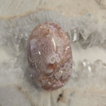 Load image into Gallery viewer, Flower Agate Palmstone
