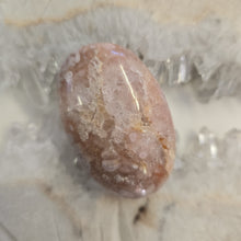 Load image into Gallery viewer, Flower Agate Palmstone

