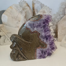 Load image into Gallery viewer, Amethyst Cluster Mermaid
