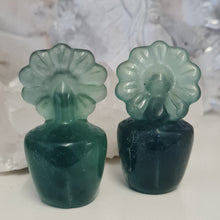 Load image into Gallery viewer, Green Fluorite Sunflower Pot
