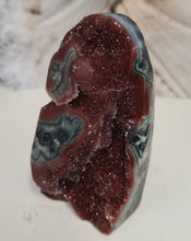 Load image into Gallery viewer, Red Amethyst with Stalactite Eyes Cutbase
