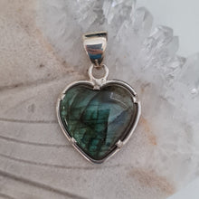 Load image into Gallery viewer, Labradorite Sterling Silver Pendant
