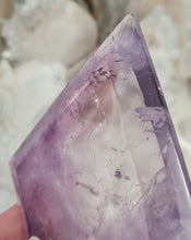 Load image into Gallery viewer, Amethyst Diamond with Stand
