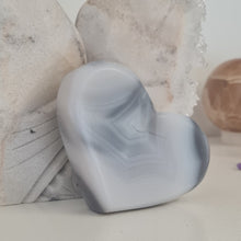 Load image into Gallery viewer, Agate Heart
