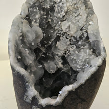 Load image into Gallery viewer, Blue Chalcedony - Sugar Druze
