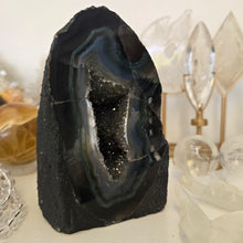 Load image into Gallery viewer, Amethyst Agate Cathedral
