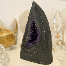 Load image into Gallery viewer, Amethyst Agate Cathedral

